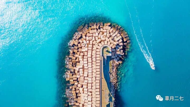 电脑屏幕上图标变大了怎么恢复_电脑图标消失了怎么恢复_电脑屏幕变花怎么恢复