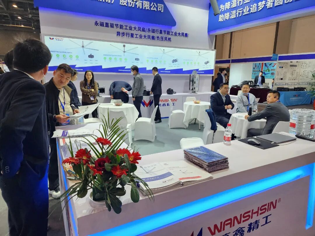 在对万鑫精工进行了详尽的现场考察,对其企业规模,生产能力以及代工