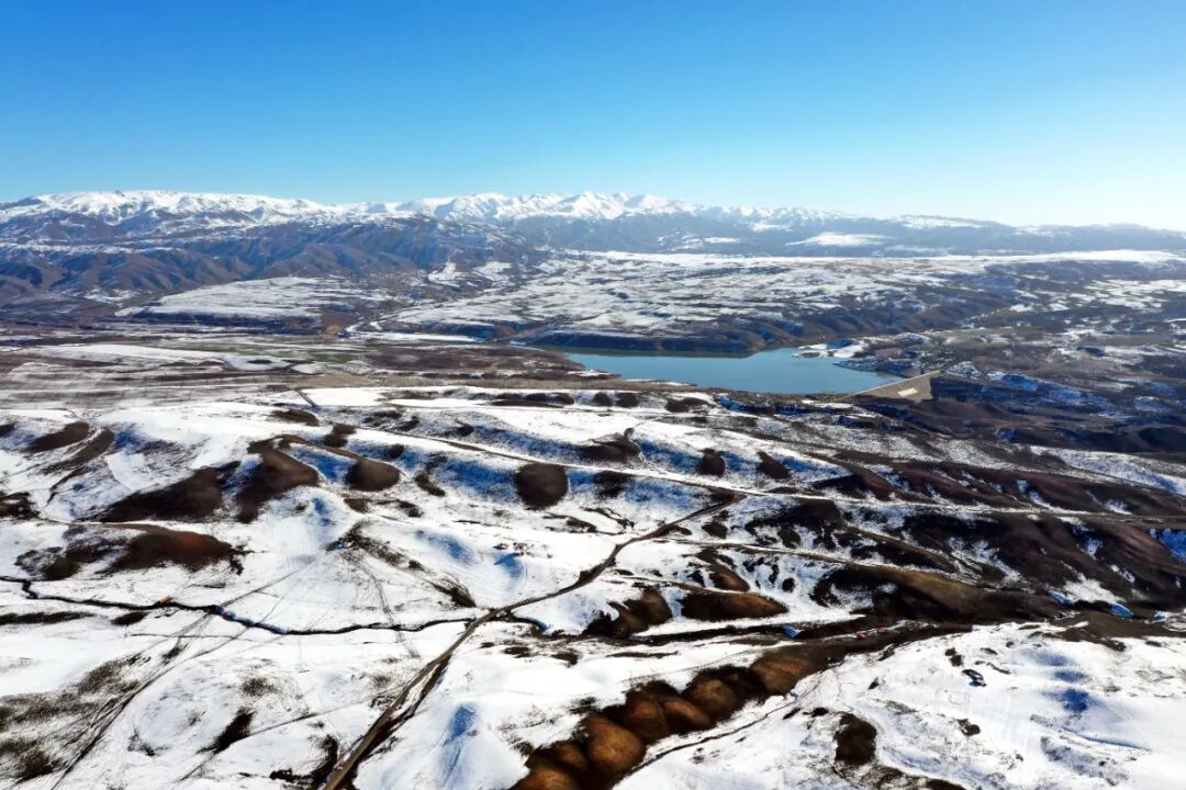 每日一景塔尔巴哈台山初冬景如画