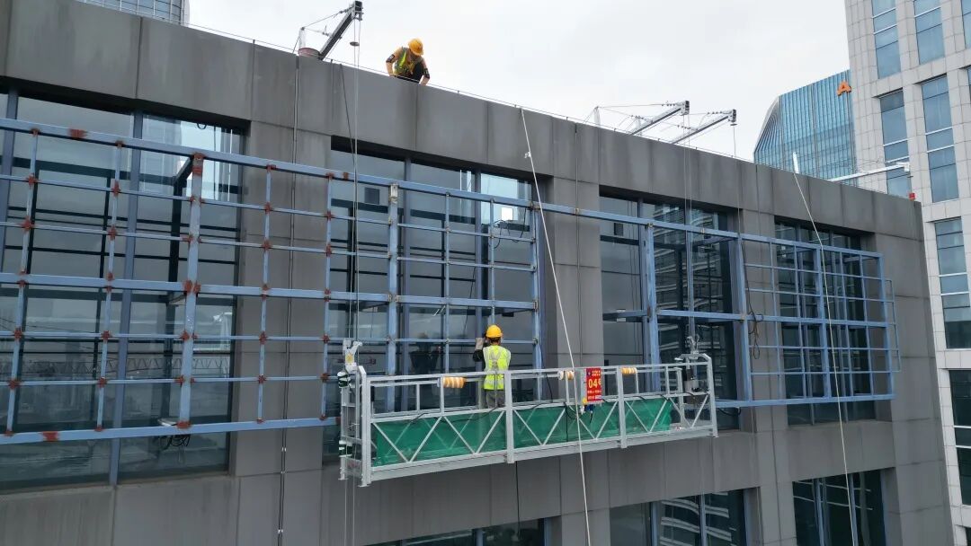 幕墙发光字工程安装