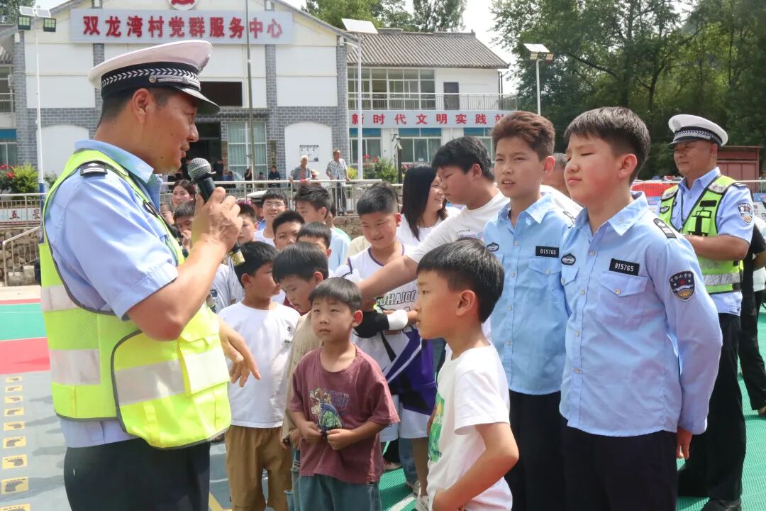 河南卢氏公安：互动体验 让安全理念深植群众心中