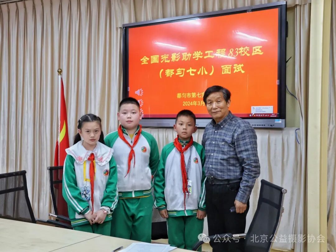 体 中 心总策划:许洪绪总编审:李 霞图文,编辑:徐 枭校对:沈慧琳 黄群