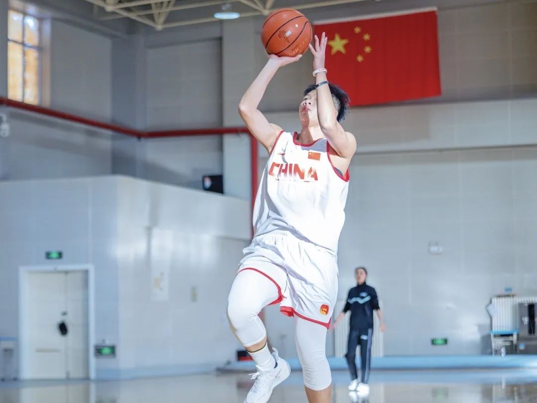 【校园之声】酷飒！海口一中这位女生入选2024年中国高中篮球联赛全明星阵容