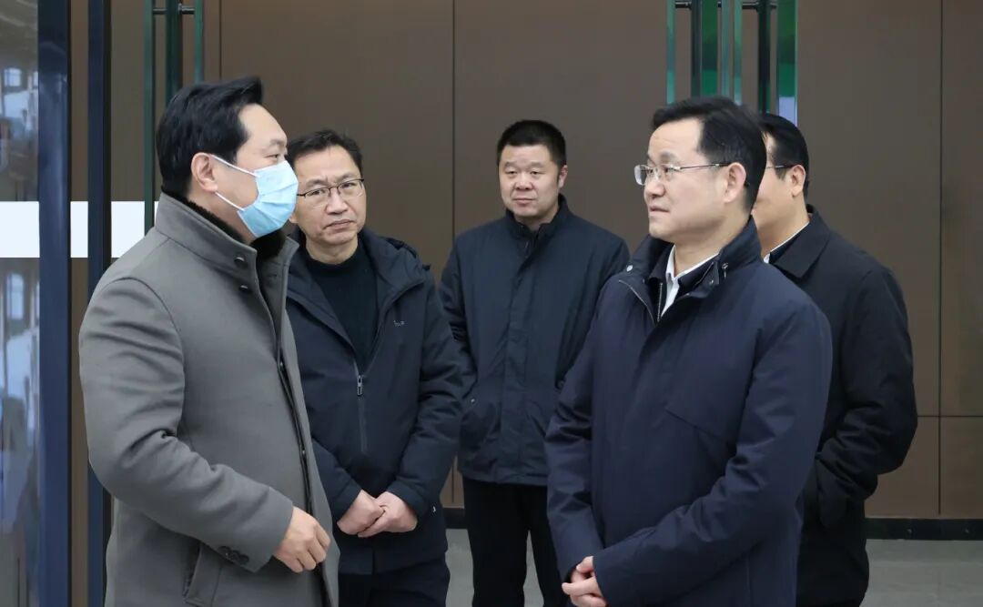 荆门市委副书记,市长陈家伟到新洋丰调研
