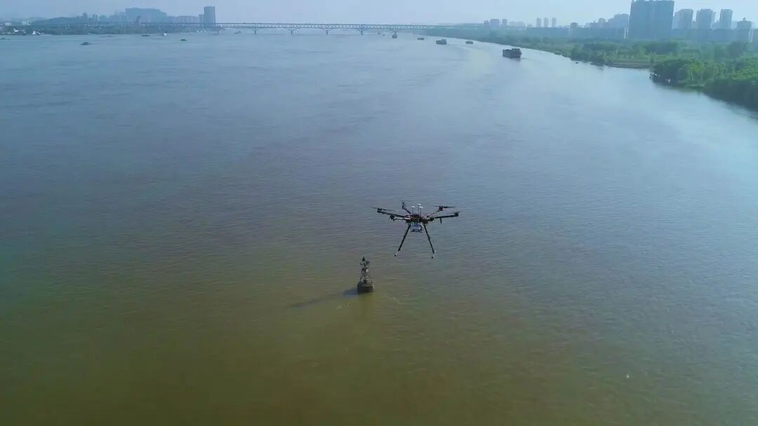长江航道局加快推进无人机无人船技术推广应用的图1