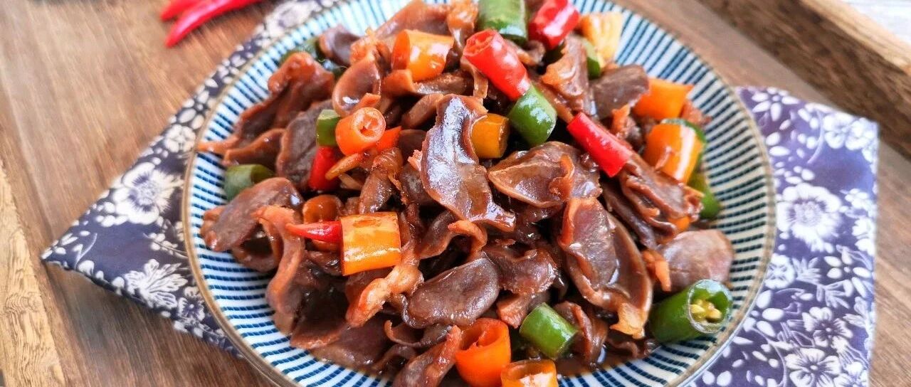 招待客人，我格外喜欢此肉，10元一斤，促消化健脾胃，炒着特香！