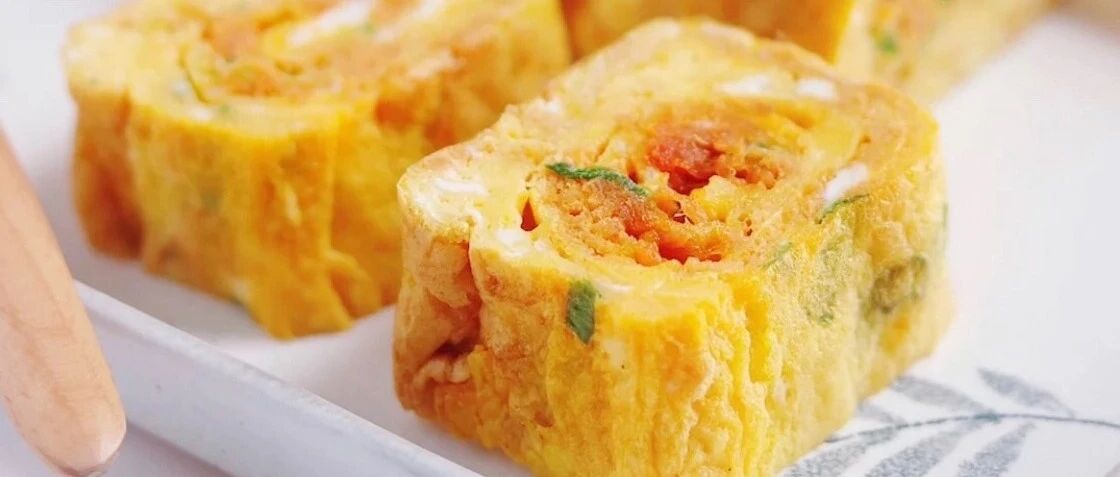 孩子最爱的营养早餐！家有鸡蛋就能做，一翻一卷就搞定！