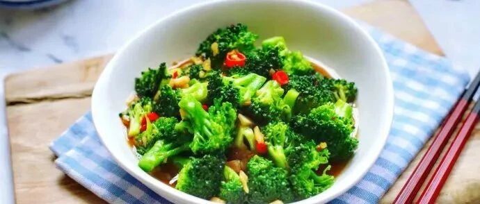 后悔没有早知道，原来多吃这些食物能防晒并助于晒后修复！