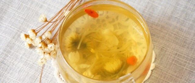 经常熬夜最伤肝！白开水里加点它，让你的肝脏越来越健康！