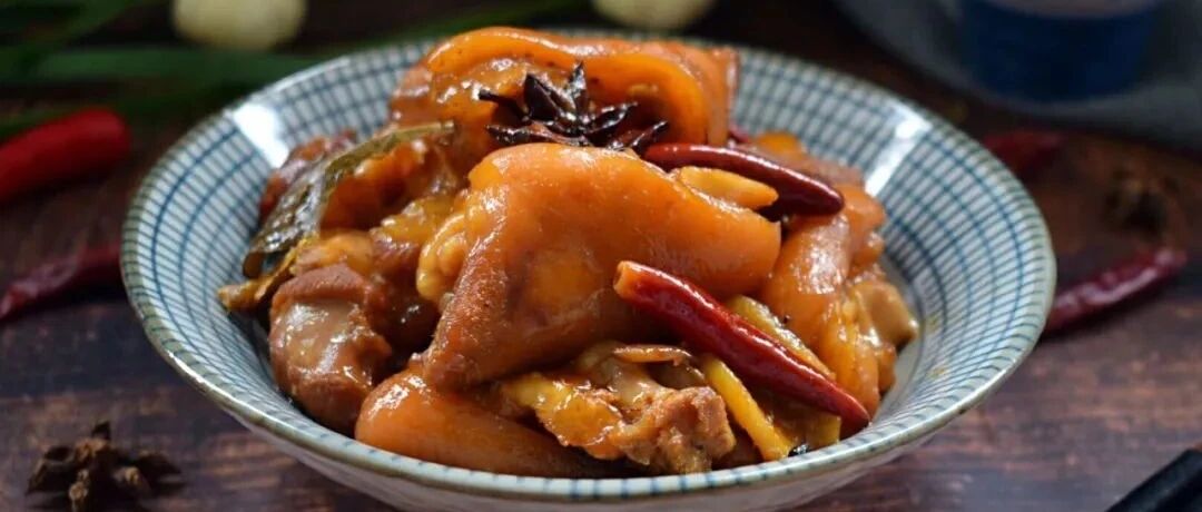 买猪蹄时，要分清“前蹄”和“后蹄”！这2点要看准，挑错等于白买！