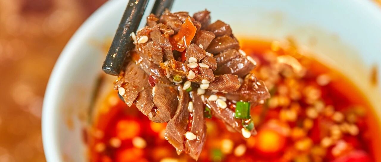 吃火锅不会调蘸料？教你4种万能调料搭配，随便蘸啥都好吃！