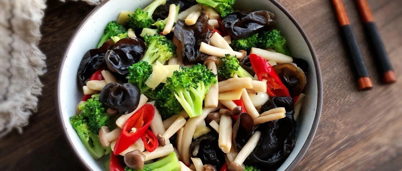 立冬后，3种黑色食物要多吃！滋阴养肾又养发，不懂简直亏大啦！