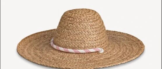 LV草帽，卖8200元！