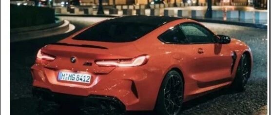 宝马 “翻车”了！蹭打工人的热度被骂惨了