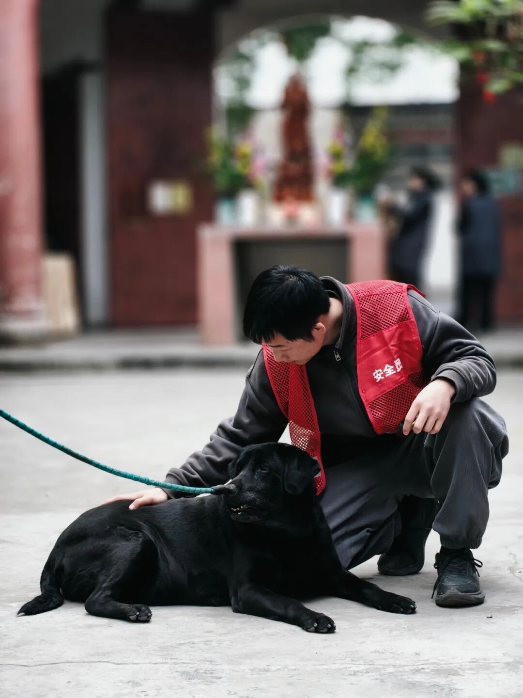 安保组　明君同学、“黑妹”