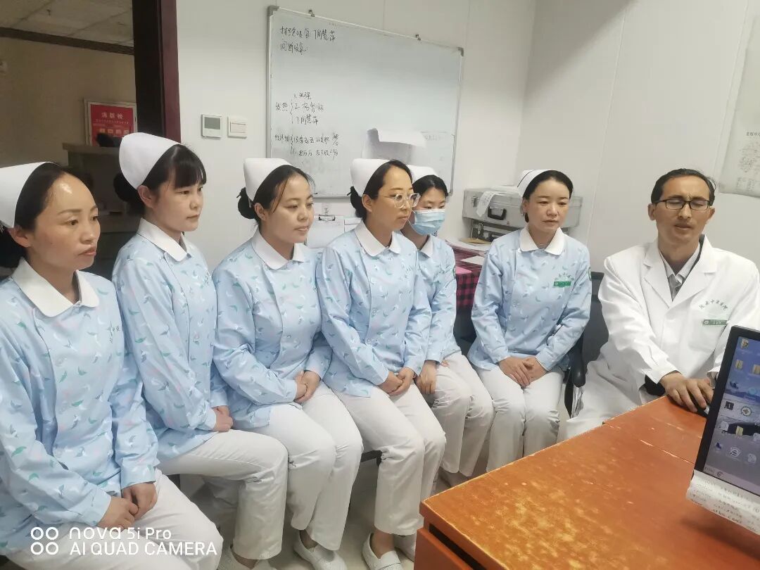 床旁心电图怎么做优护理丨陇县中医医院急诊科精心组织电除颤和床旁心电图操作培训_https://www.jmylbn.com_新闻资讯_第3张