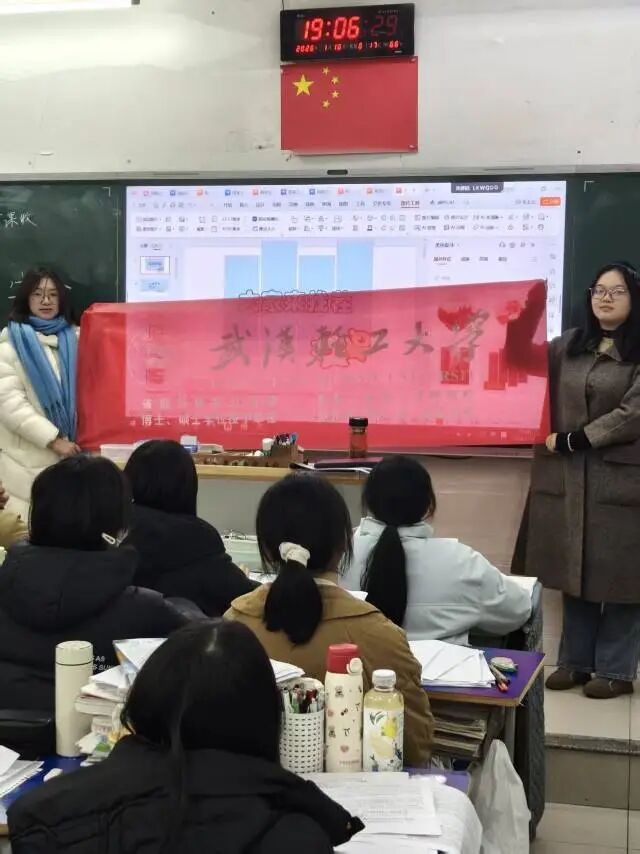 27_1124278066.jpg