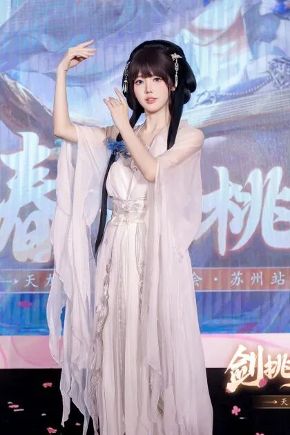 玩家见面会丨万里江湖赴一诺，剑挑春风桃花约——苏州线下见面会现场直击！