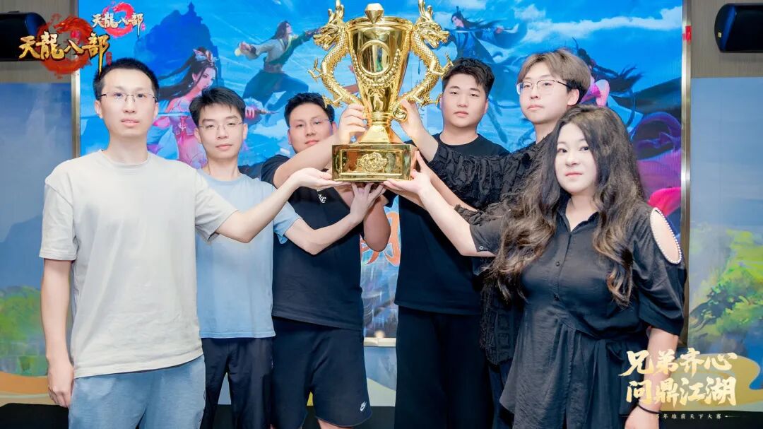 线下回顾丨巅峰加冕，雄霸天下线下颁奖盛典回顾！《荣耀之路》冠军纪录片震撼上线！