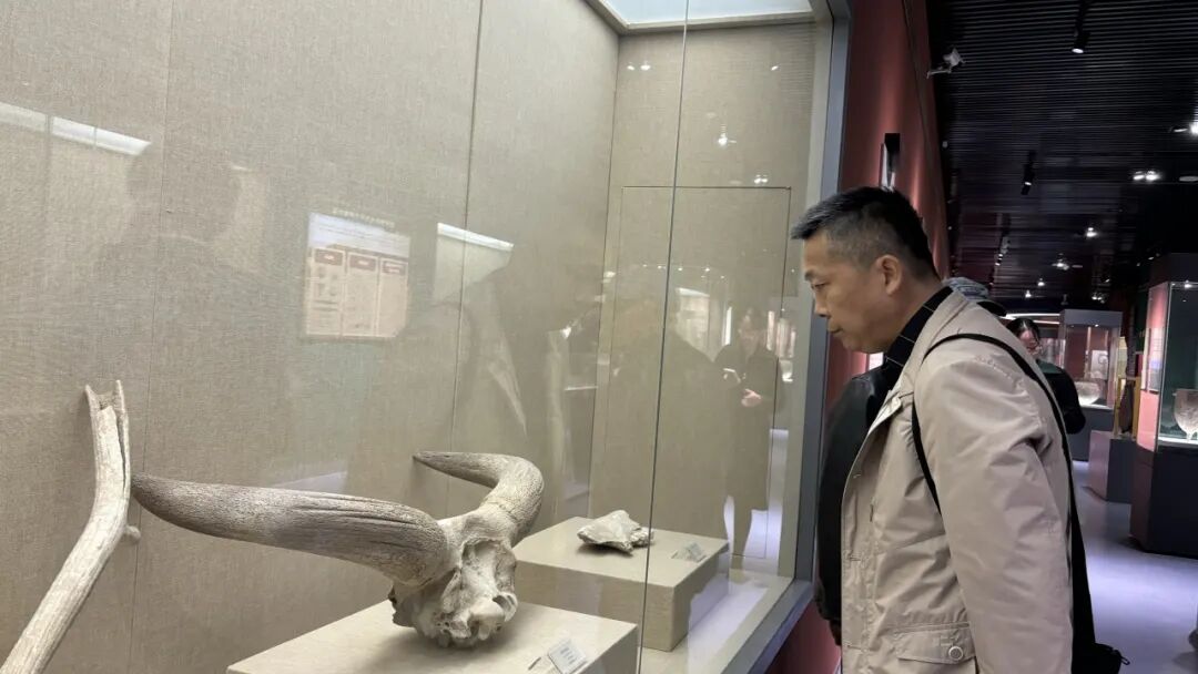 到火热的生产一线去丨内蒙古中青年作家采访团走进赤峰采访调研活动圆满结束 第5张