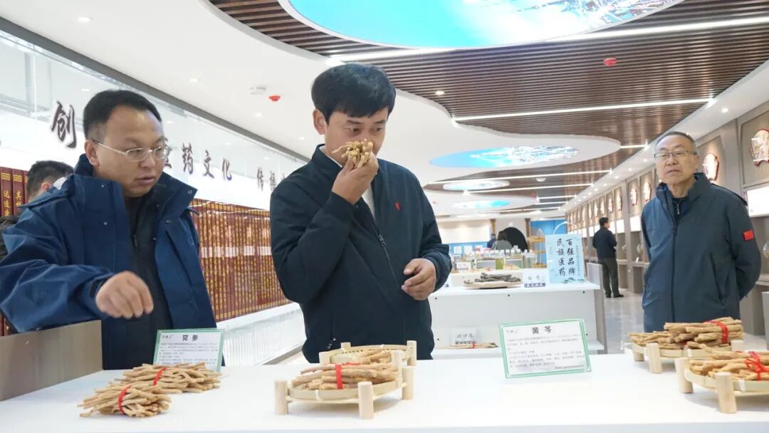 到火热的生产一线去丨内蒙古中青年作家采访团走进赤峰采访调研活动圆满结束 第29张
