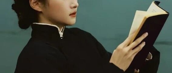 关晓彤话剧造型绝了!不愧国民女儿,年代感拉满超惊艳!