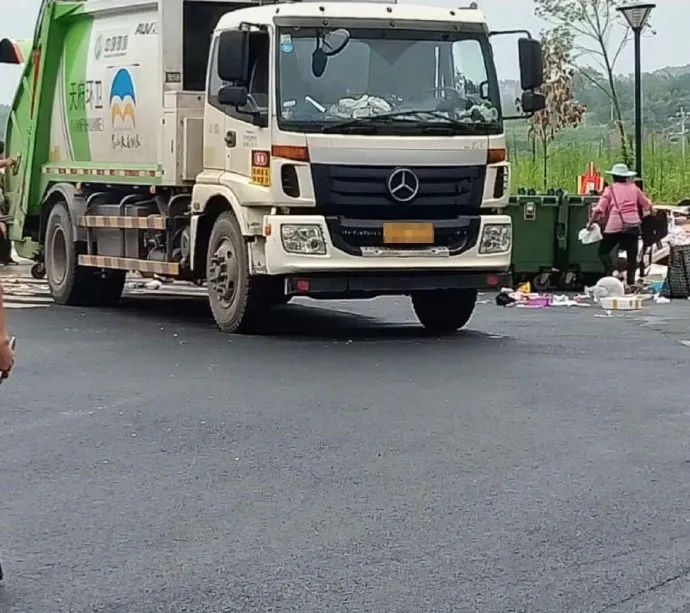 爸爸请的美女私教老师,这是给爸爸报的兴趣班?-微信头条网 爸爸请的美女私教老师,这是给爸爸报的兴趣班?