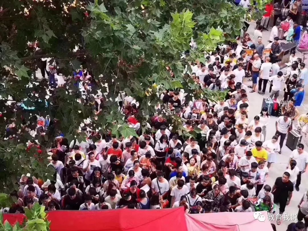 招生中專技校招生簡(jiǎn)章_中專技校招生_中專技校學(xué)校招生