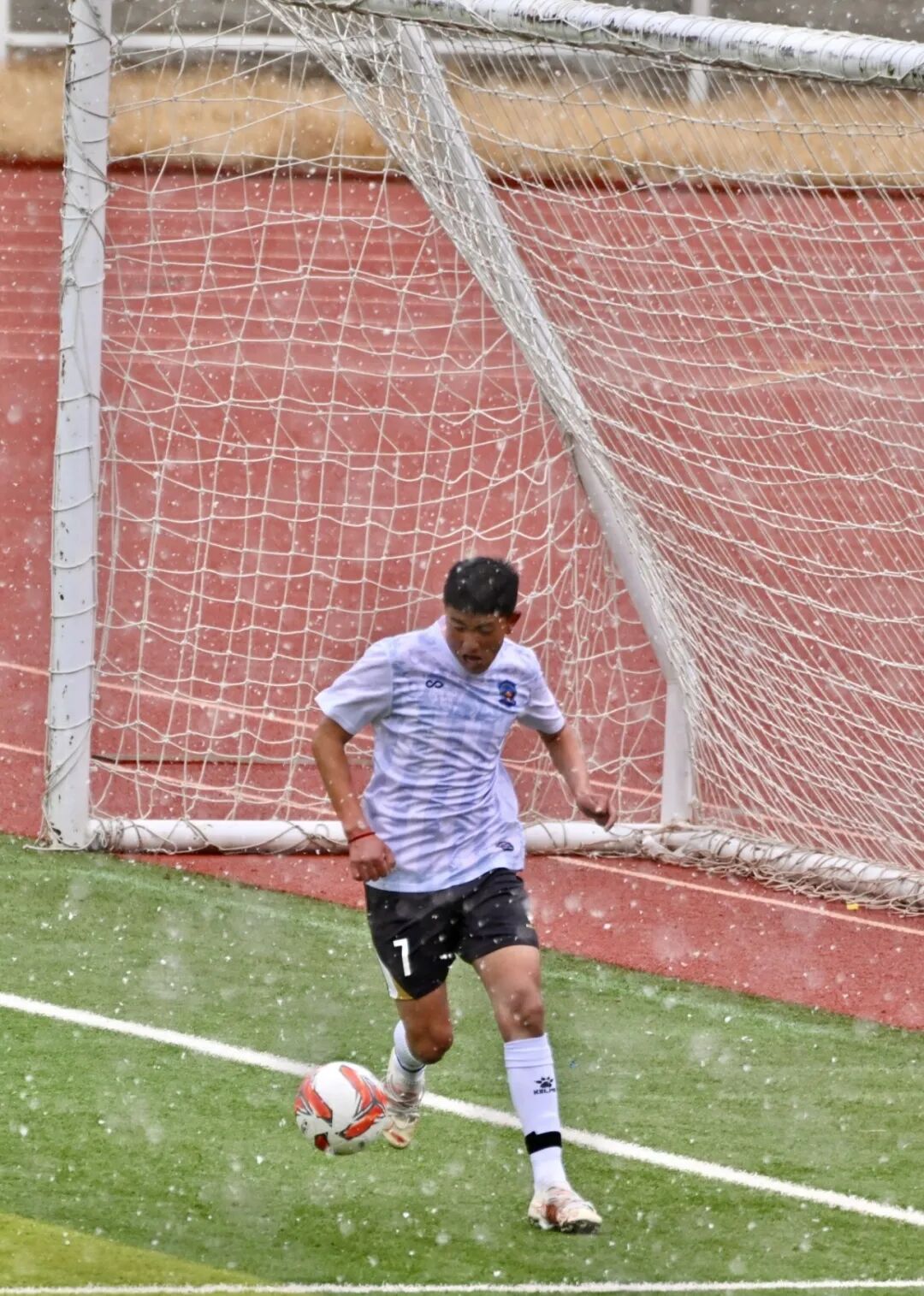香职动态 | 学院足球队出征高原杯(图6)