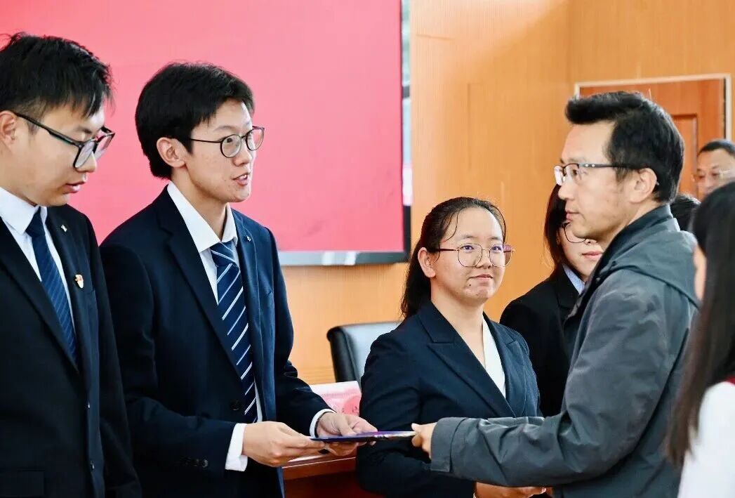  学院举行新进教职工入职仪式(图19)