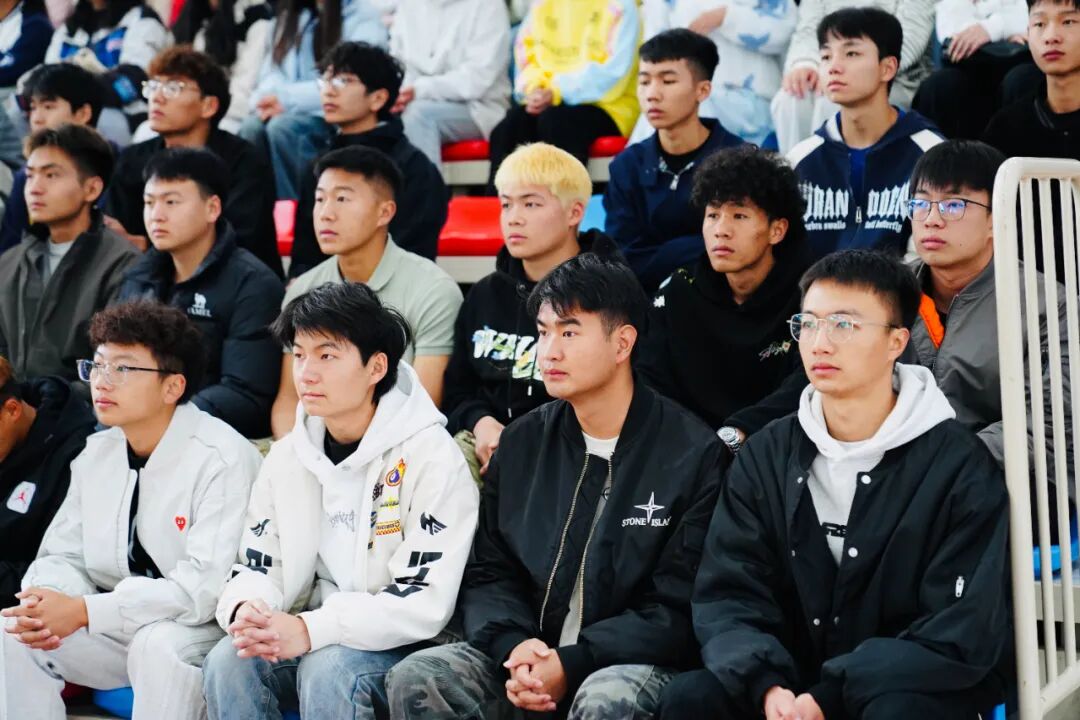 ѧԺУʦ�����ۼ����й�������ս�������練����˹ս��ʤ��80������ ������ʷ����ǰ�� ?(ͼ13)