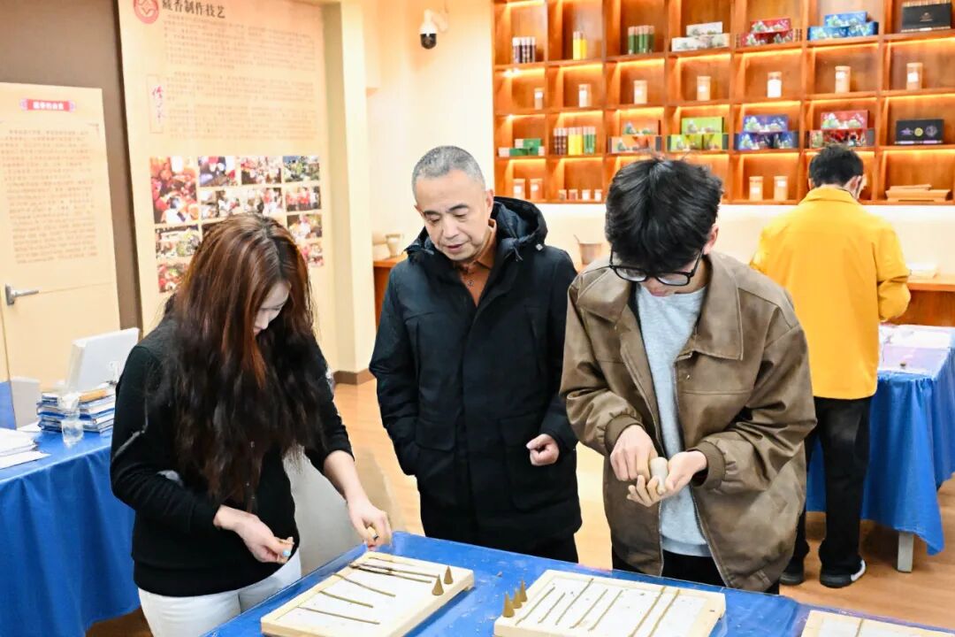 ���ù��ʸ�����logo�ٷ���վ���߹ۿ���ѵ��� ���̷��Ŵ����������ںϷ�չ(ͼ2)