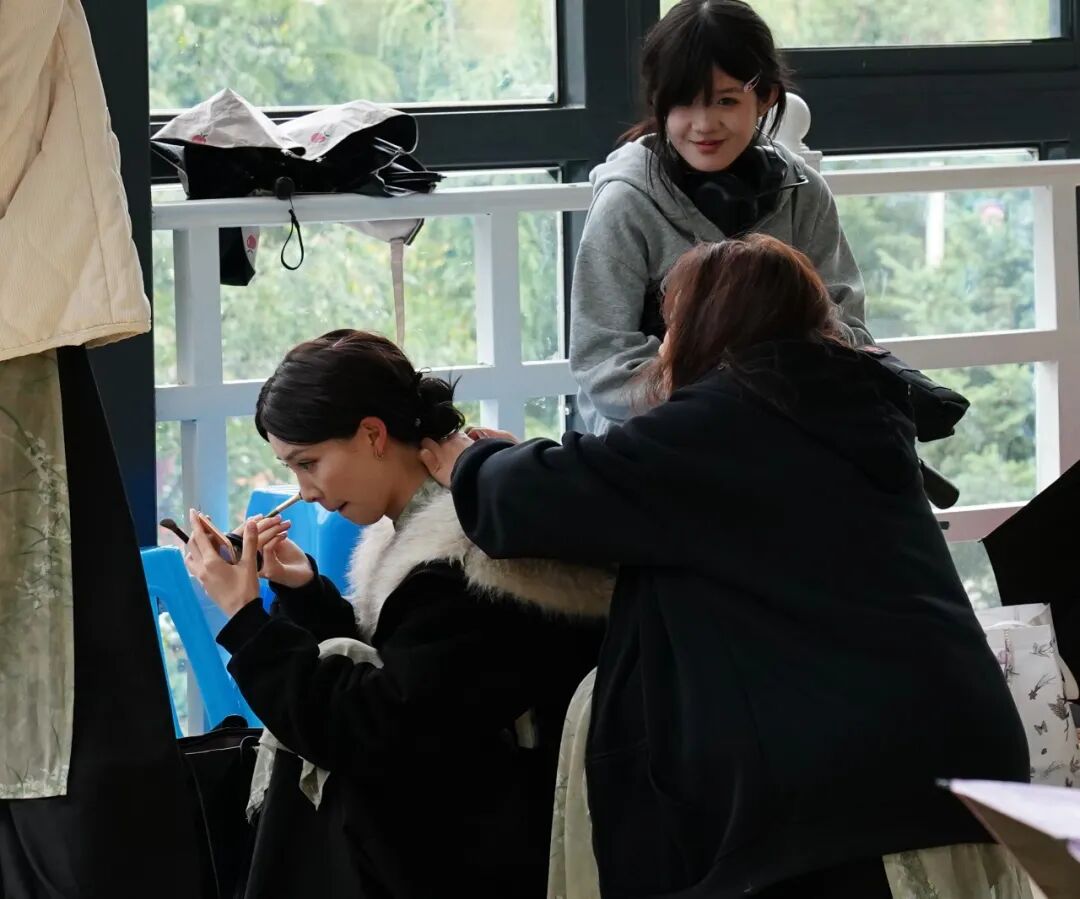 ��ְ��̬ | ����logo�ٷ���վ���߹ۿ���� �����������е�רҵѧУУ԰�Ļ�������Ļ�������¾�ÿһλĻ��Ӣ�� ?(ͼ11)