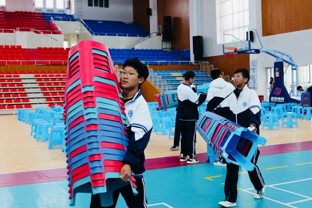 ��ְ��̬ | ����logo�ٷ���վ���߹ۿ���� �����������е�רҵѧУУ԰�Ļ�������Ļ�������¾�ÿһλĻ��Ӣ�� ?(ͼ14)