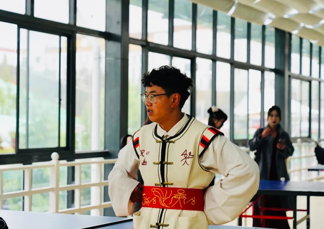 ��ְ��̬ | ����logo�ٷ���վ���߹ۿ���� �����������е�רҵѧУУ԰�Ļ�������Ļ�������¾�ÿһλĻ��Ӣ�� ?(ͼ9)