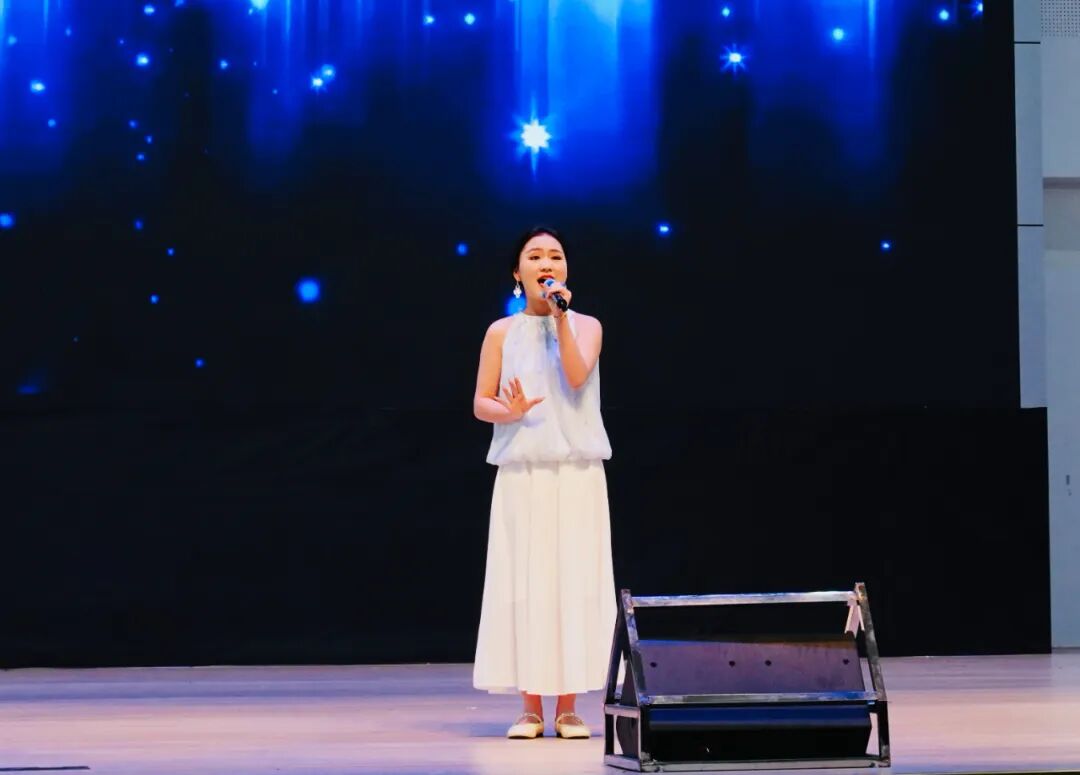  ����logo�ٷ���վ���߹ۿ���� �����������е�רҵѧУ��ף����104���������ߵ��߽�У԰�Ļ������ھ���(ͼ22)