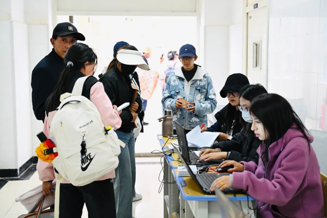 ѧԺУ��ְרҵ������ѧ(ͼ7)