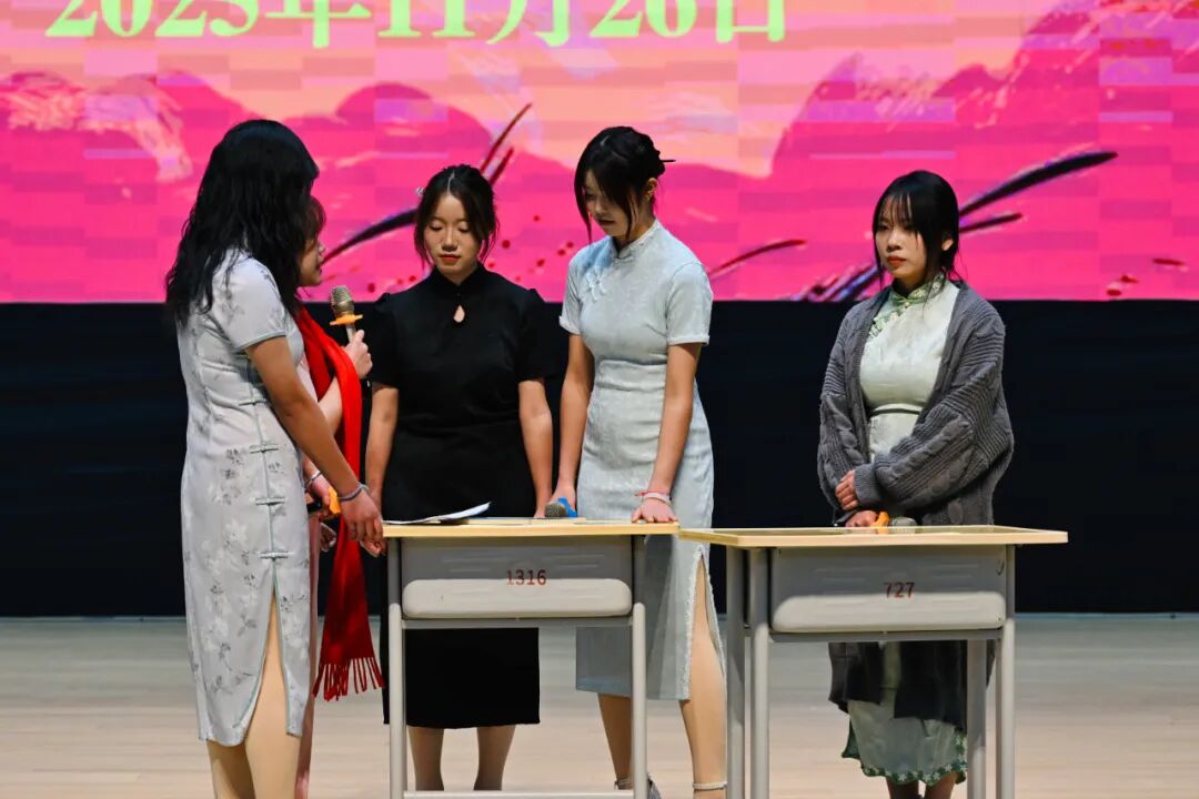 学院举办国防教育主题晚会暨征兵宣传活动(图6)