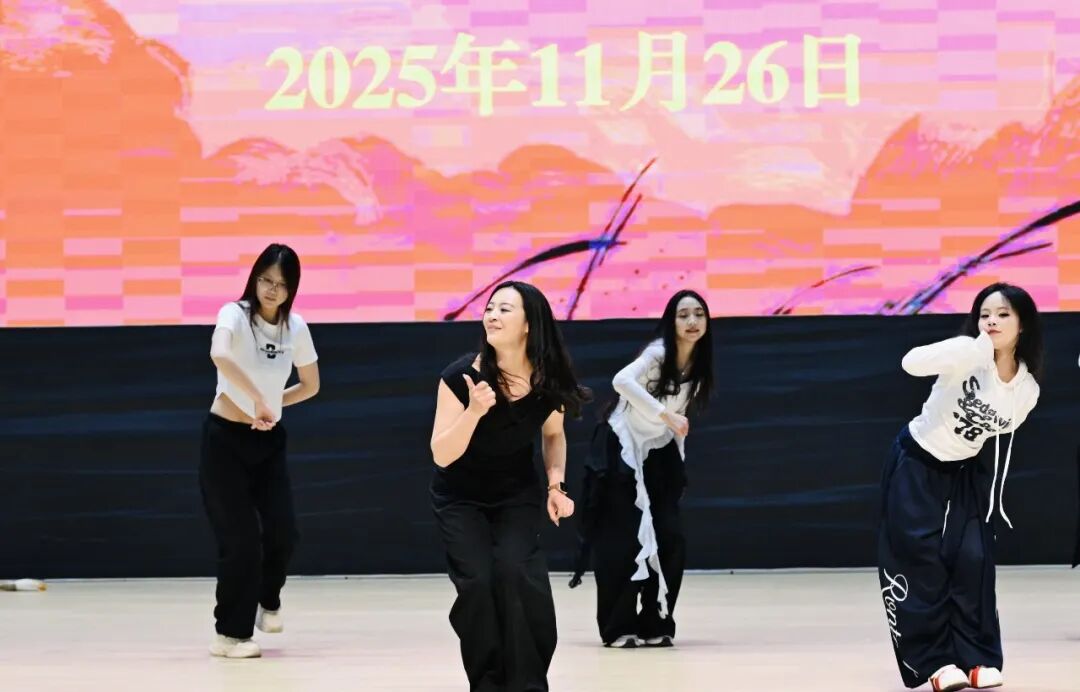 学院举办国防教育主题晚会暨征兵宣传活动(图8)