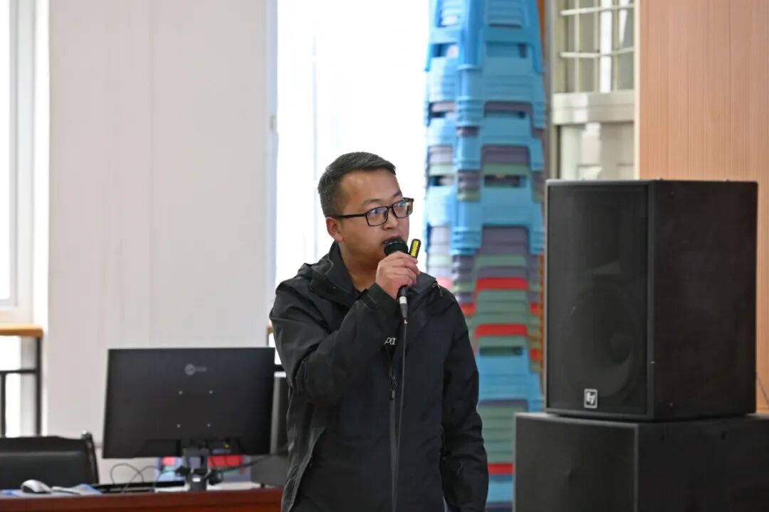 ����logo�ٷ���վ���߹ۿ�����ٿ�2025���ְרҵ����㱨��(ͼ4)