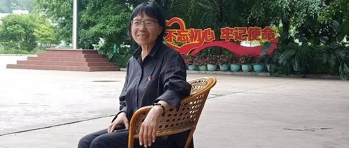 159人高考，150人上本科线。她却说：不满意