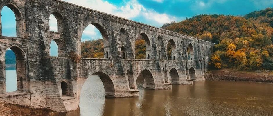 华为全新自研芯片揭秘：五大飞跃、黑夜变白昼