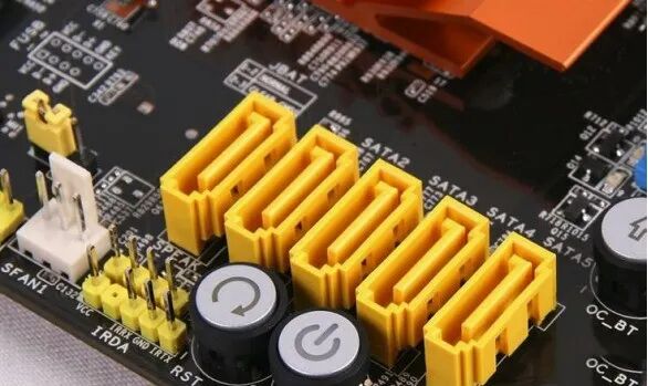 固态硬盘接口详解：SATA、mSATA、M.2、M.2(NVMe)、PCIE的图1