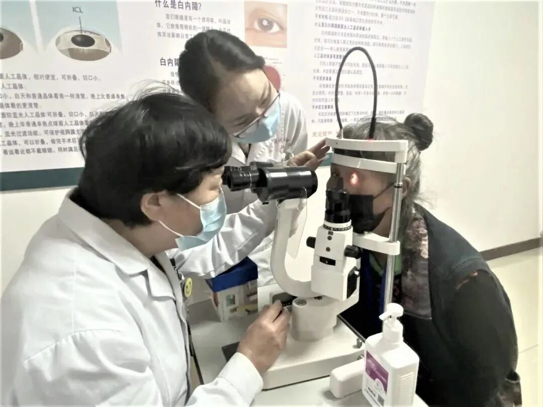 眼科检查仪器叫什么【眼科检查】眼科放大镜——裂隙灯生物显微镜到底查什么？_https://www.jmylbn.com_新闻资讯_第10张