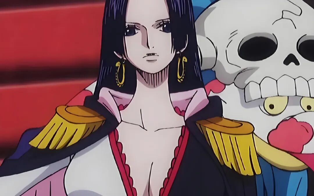 第1:人造人18号《龙珠》原本她是一个地球上普通而美丽的女性,但后来