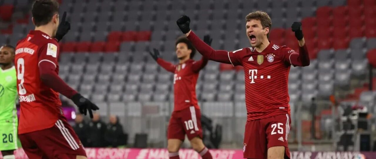 【热点】穆勒莱万同喜，纳帅头半年好评！