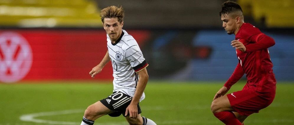 【人物】约纳斯·霍夫曼：早秀晚成的全能跑者