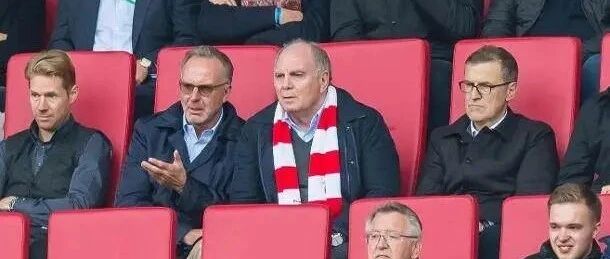 【热点】“两巨头时代”落下帷幕