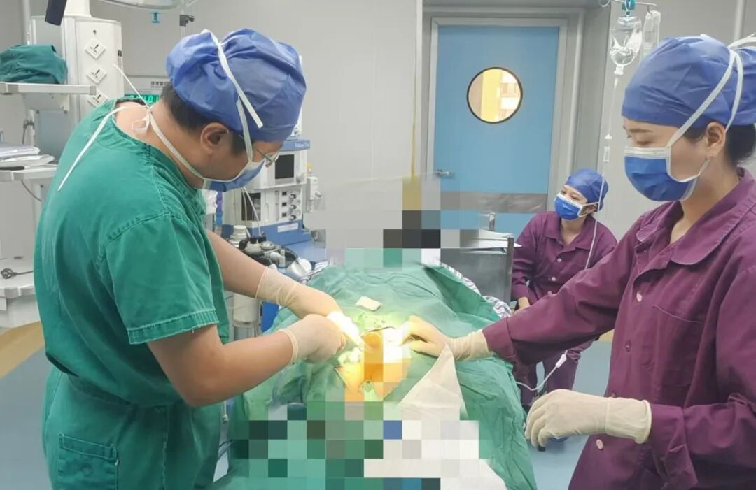 痔疮套扎吻合器怎么用【藤县人民医院健康小讲堂】普外二科：痔套扎术——痔患者的一个优选择_https://www.jmylbn.com_新闻资讯_第4张