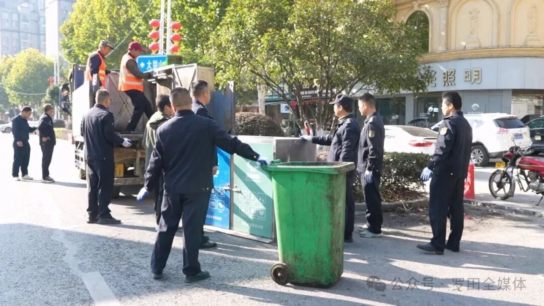 县环卫中心：多措并举精治理 凤城颜值再升级